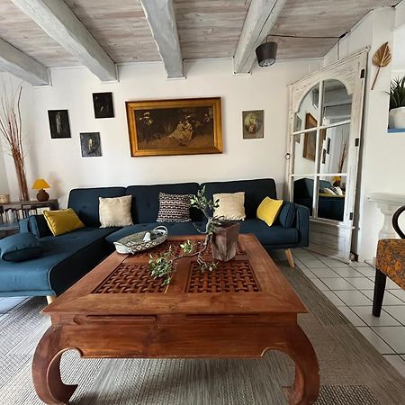 Gites La Maison Pres De La Fontaine Et La Cabane Du Pecheur Talairan Esterno foto